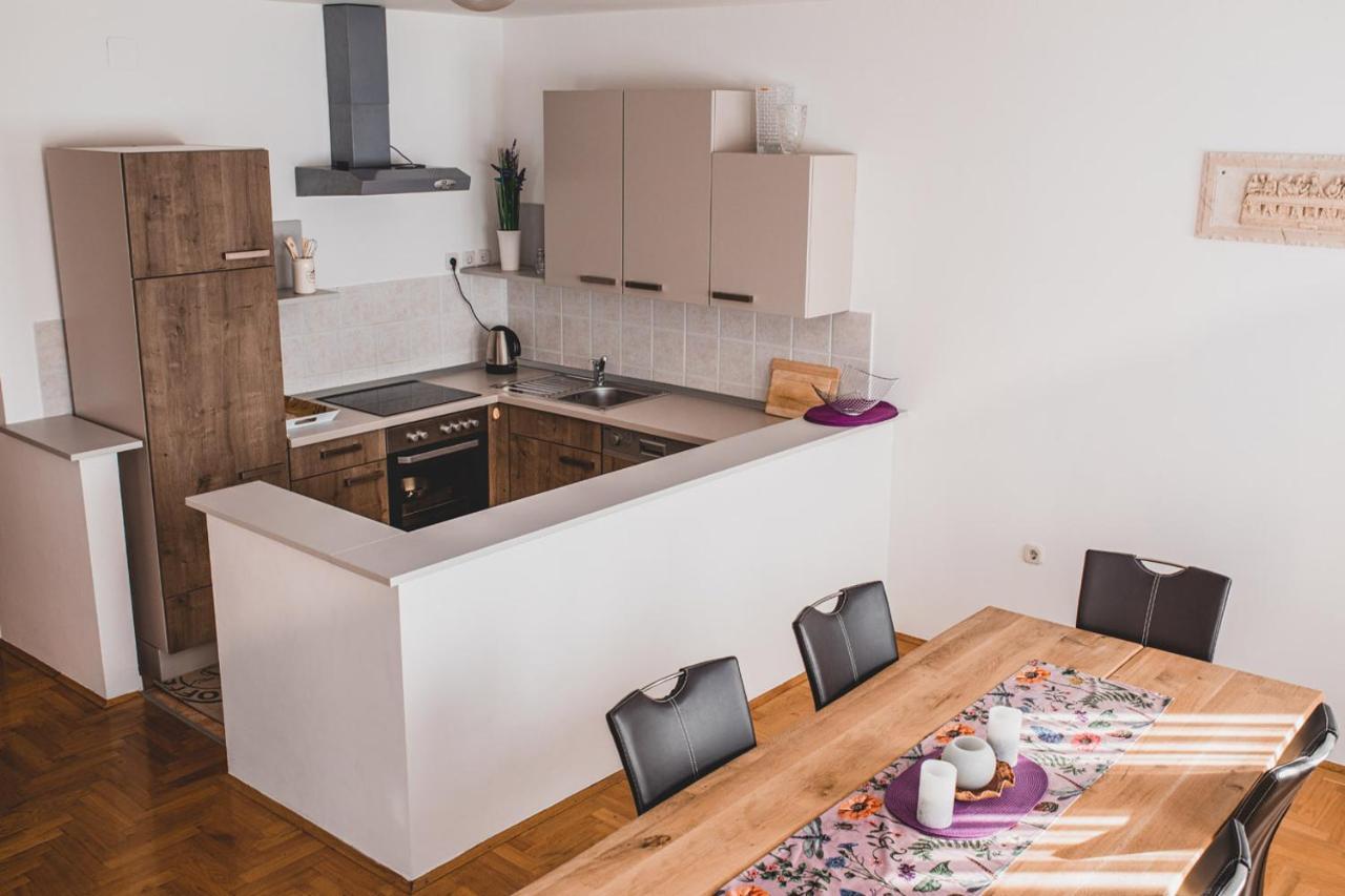 Helles 3 Schlafzimmer Apartment Zwischen Zagreb Zentrum & Natur Экстерьер фото